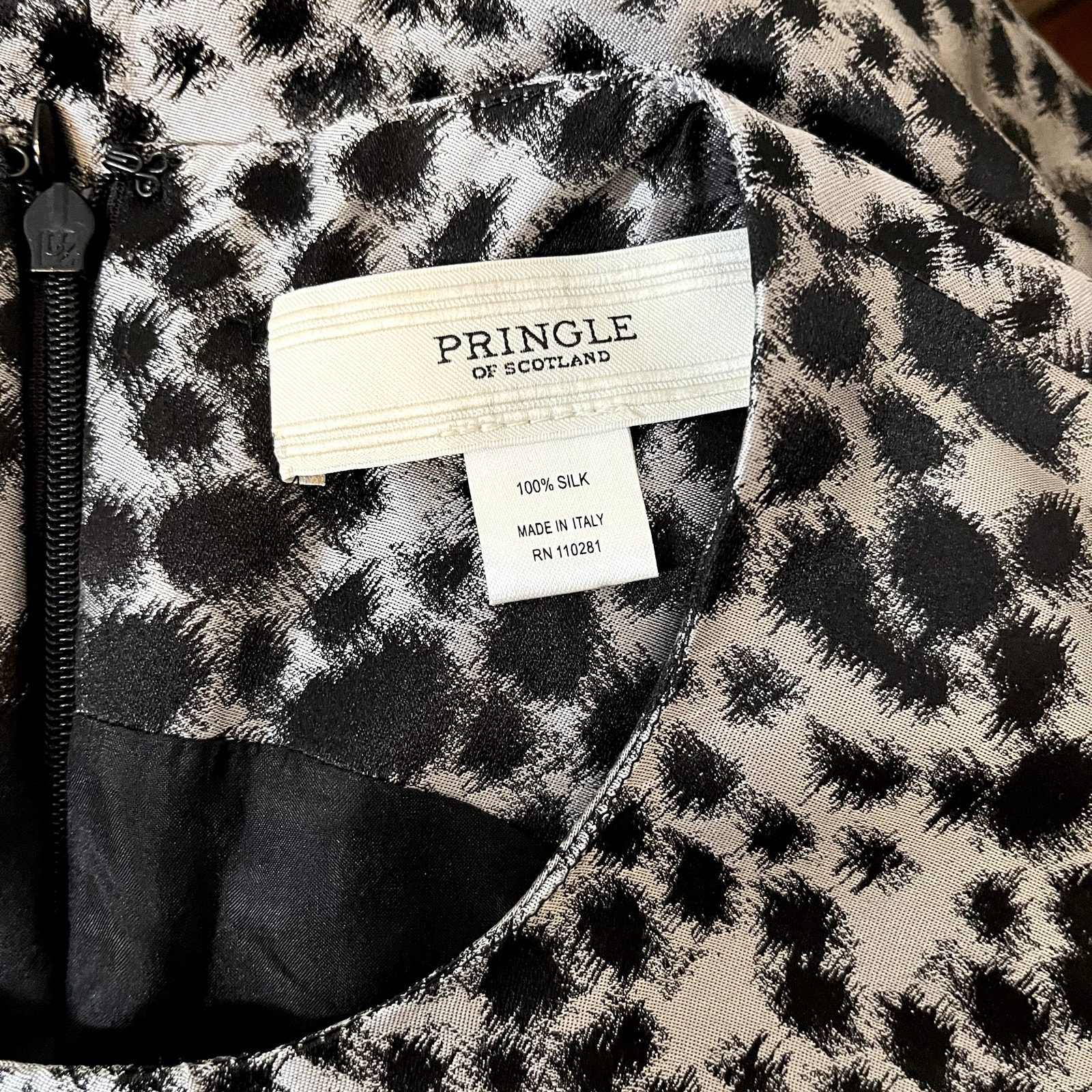 Pringle Of Scotland Black And Silver Ruffle Dress Euc Silk Size Us 6 — image 7 of 8